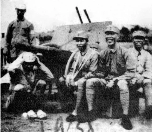 55年授銜時，他是上將，女婿授少將，2位部下、4個搭檔都授元帥