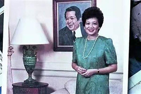 1983年阿基諾遇刺,下葬前仍穿著血衣,因腦部中彈面容顯得不完整 1983年阿基諾遇刺,下葬前仍穿著血衣,因腦部中彈面容顯得不完整