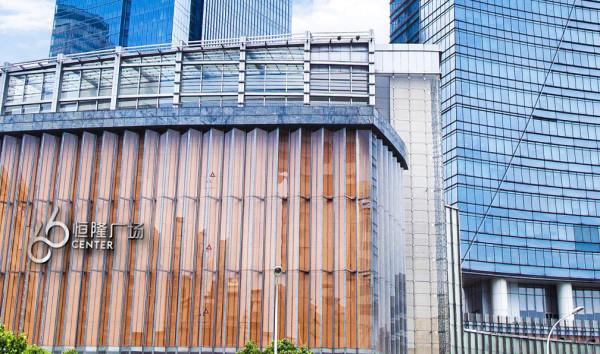 「深度」當奢侈品購物中心爭相“下沉”，有沒有那麼多人來買？