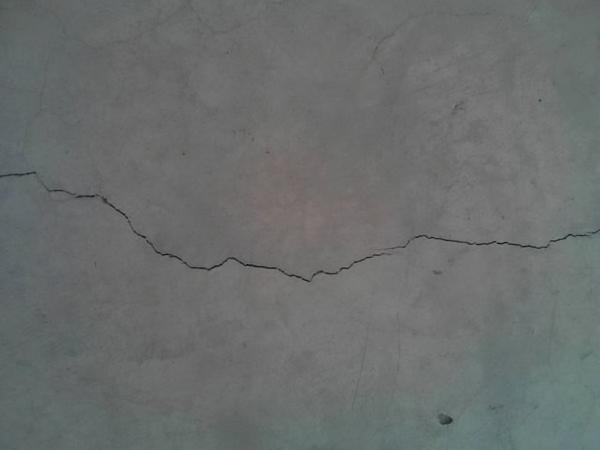 粉牆抹灰中摻了“砂漿王”就是在“毀牆、毀瓷磚”,這是真的嗎? 粉牆抹灰中摻了“砂漿王”就是在“毀牆、毀瓷磚”,這是真的嗎?