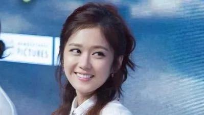 45歲的夏雨29歲的張一山,一臉驚訝的趙麗穎,娛樂圈兄弟還是姐妹 45歲的夏雨29歲的張一山,一臉驚訝的趙麗穎,娛樂圈兄弟還是姐妹