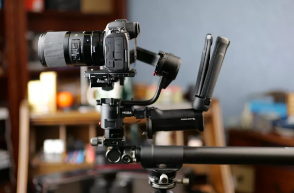 輕量級高性價比穩定器，魔爪Aircross3香在哪？