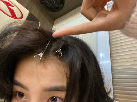 張子楓多次暗秀恩愛&excl;男方機場黑臉&comma;國民妹妹和塌房愛豆戀愛口碑跌