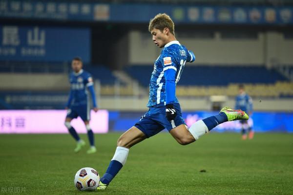 安東尼奧的中超第四戰先放下勝負，讓中原鐵軍打出新戰術是關鍵