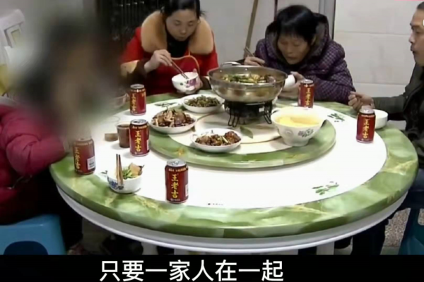 孩子三歲失去父親,如今無家可歸,母親:我養,但要給我撫養費 孩子三歲失去父親,如今無家可歸,母親:我養,但要給我撫養費