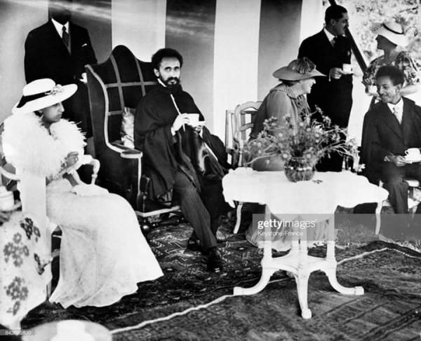 屠龍少年海爾塞拉西:如何一步步把自己“屠”死的? 屠龍少年海爾塞拉西:如何一步步把自己“屠”死的?