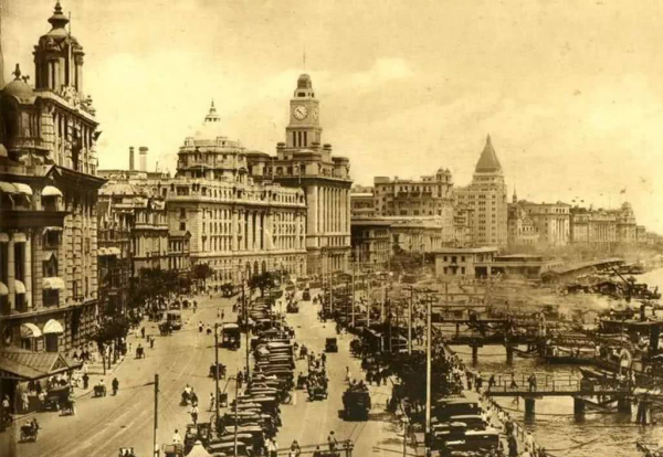 建國後我國為何發展見效慢的重工業？答案：前車之鑑教訓深刻