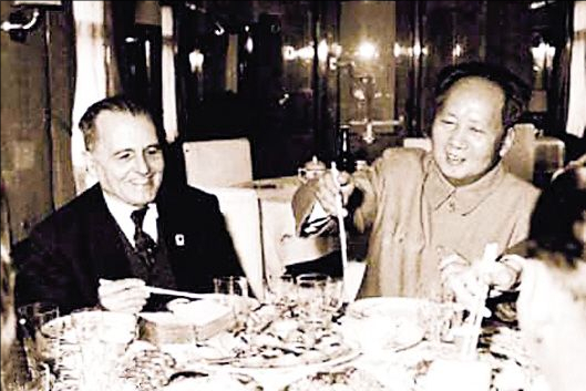 1950年，毛主席得知有幹部修別墅，怒道：誰搞腐敗我就割誰的腦袋