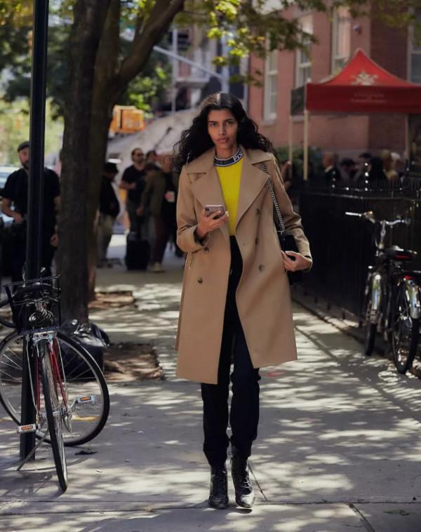 爛大街的“駝色大衣”，怎麼穿出不一樣？