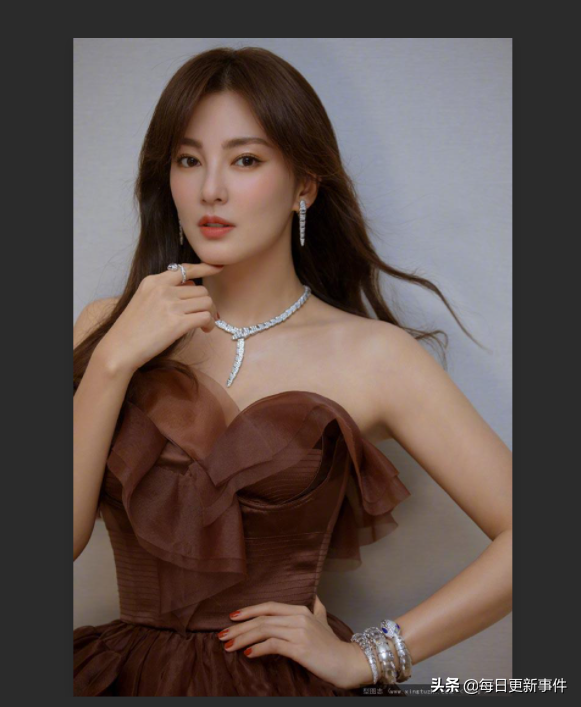 張雨綺王婆賣瓜式自誇,臉上雀斑是本來就有還是特效? 張雨綺王婆賣瓜式自誇,臉上雀斑是本來就有還是特效?