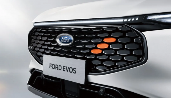 汽車的價格要壓壓嗎？芯荒蔓延，材料漲價，車企依然大賺