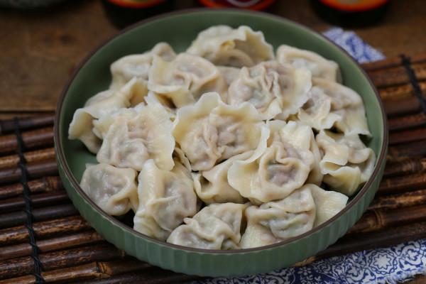 冬至要到了，北方吃餃子的習俗不能丟，寓意團團圓圓生活更美好