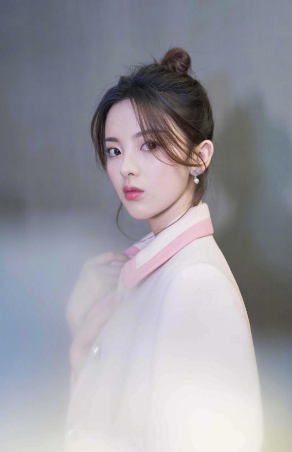 楊超越精美飯拍1