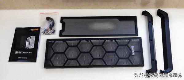 全模組化設計的靜音側透機箱——SILENT BASE 802 機箱黑色版輕體驗 全模組化設計的靜音側透機箱——SILENT BASE 802 機箱黑色版輕體驗