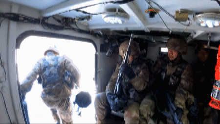 踏飛雪礪精兵 真抓實訓鑄利刃 踏飛雪礪精兵 真抓實訓鑄利刃