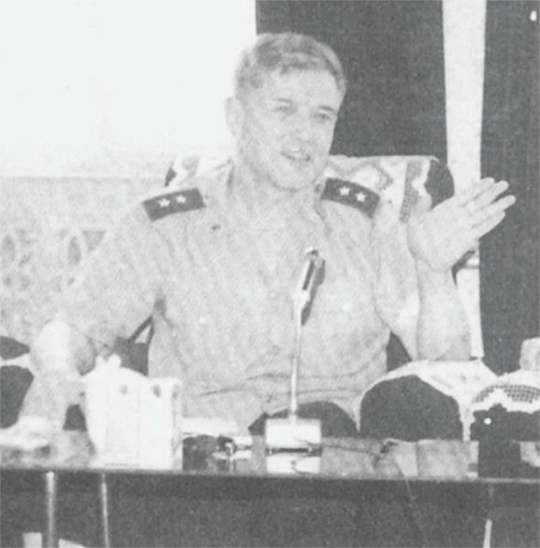 2018年林虎將軍病故北京，遺物除了手槍匕首飛行裝具，另有結婚照