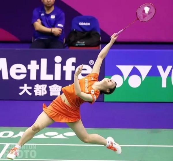 反手高遠球很難?5大細節助你突破不高不遠的障礙 反手高遠球很難?5大細節助你突破不高不遠的障礙