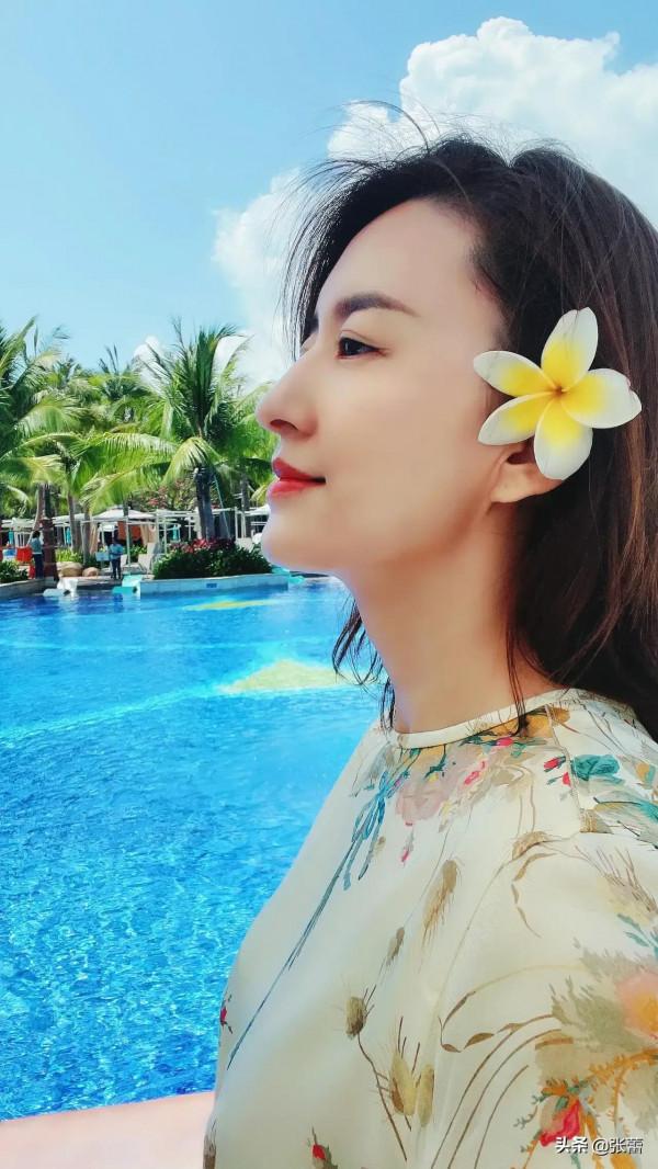 央視主持女神張蕾