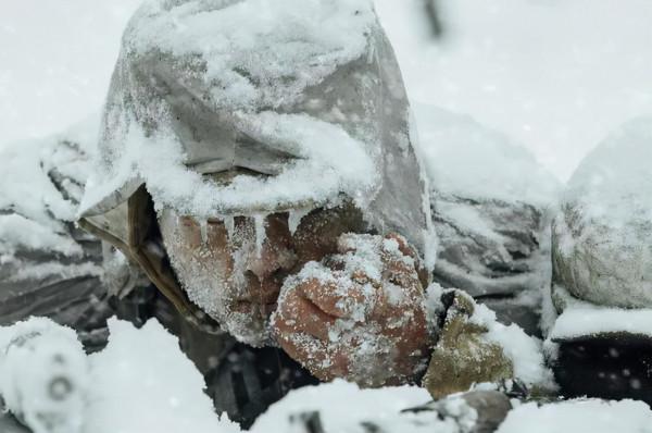 3天票房9億破11項紀錄，《長津湖》火了，吳京易烊千璽又塑經典