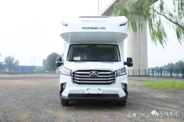 經濟耐用的老年旅行房車!​2.0T雙驅C本即開,還帶5人床和商務座 經濟耐用的老年旅行房車!​2.0T雙驅C本即開,還帶5人床和商務座