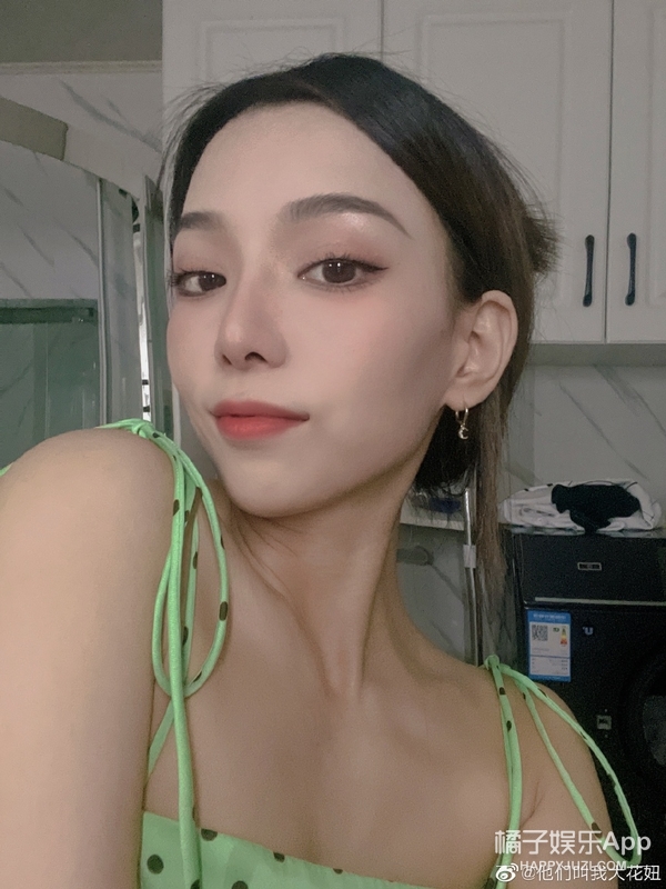 又塌一個!孟美岐知三當三?還準備好一切帶陳令韜住酒店遊林芝? 又塌一個!孟美岐知三當三?還準備好一切帶陳令韜住酒店遊林芝?