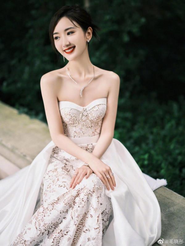 童話裡走出來的公主：毛曉彤