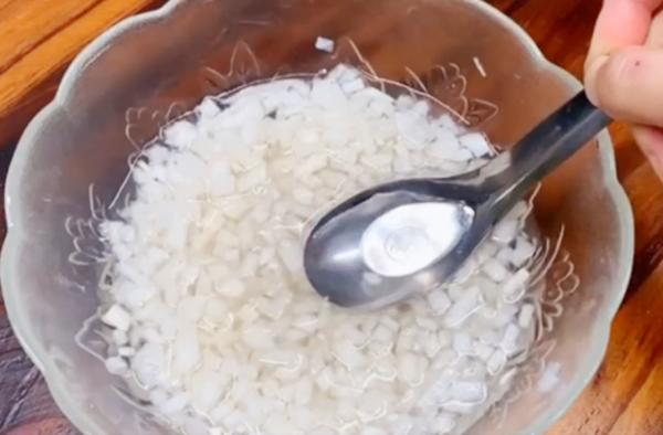 秋季，少吃蘋果葡萄多吃白蘿蔔，一次做好放冰箱，隨吃隨取特省事