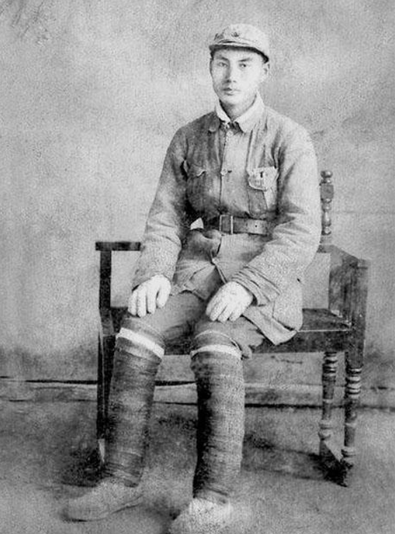 98年張萬年訪美,美陸軍司令沙利一把抱住他大喊:我終於抓到你了 98年張萬年訪美,美陸軍司令沙利一把抱住他大喊:我終於抓到你了