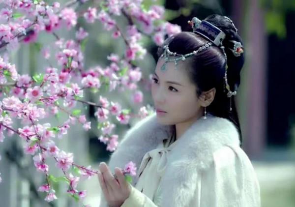 快來看看楊冪、劉亦菲、劉詩詩這些古裝美人冬天是怎樣禦寒的