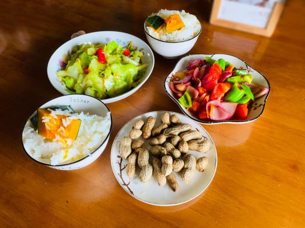 夫妻晚餐吃成“模式化”，能不瘦嗎？健康減肥，你願意這樣吃嗎