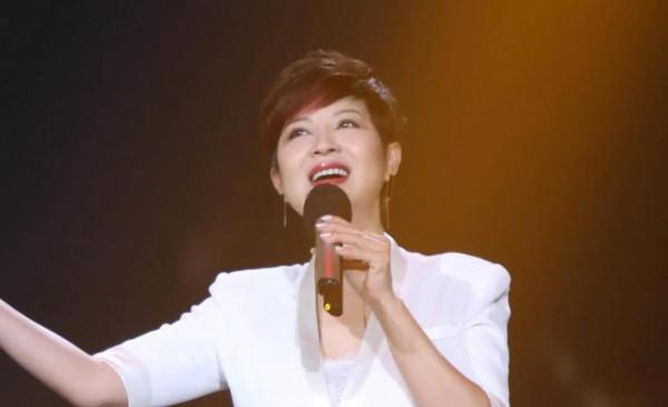 曾經與毛阿敏、韋唯齊名的大陸“大姐大”級女歌手：杭天琪