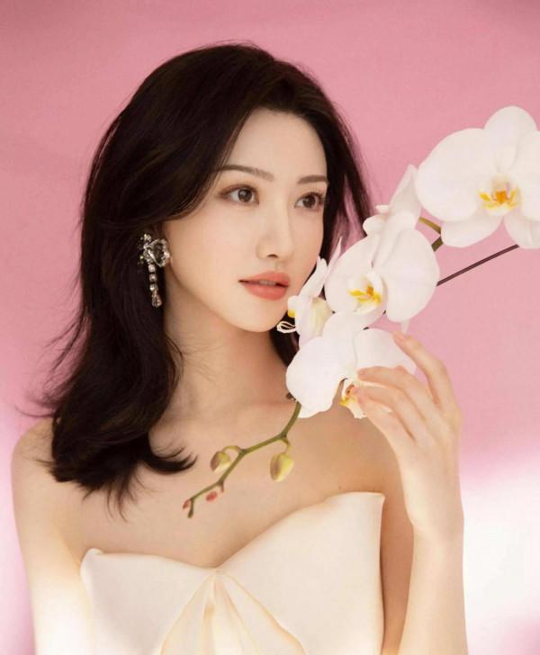 著名演員景甜，真的很甜，美麗大方