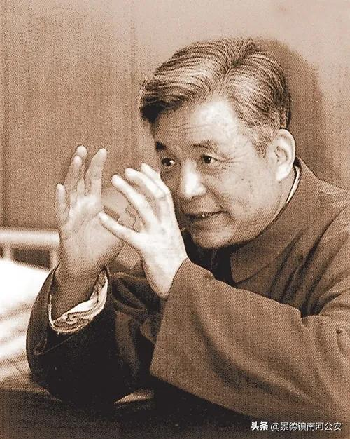 “消失”28年，名字都是機密！去世前夕，中央軍委才將他解密！