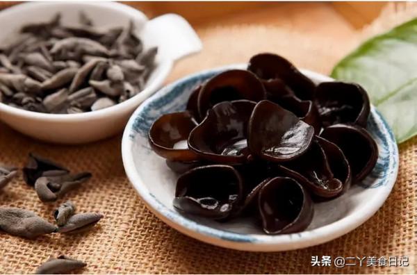 明天冬至，記得多吃3白、3黑、少食3樣，合理飲食，家人更健康