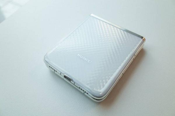 P50 Pocket挺適合當備機，如果你捨得買且買得到