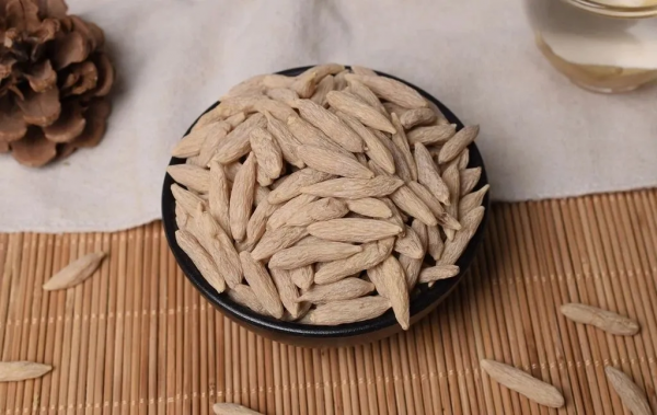 慢性咽炎惹人煩，一個泡茶方法輕鬆解決，僅需六味藥