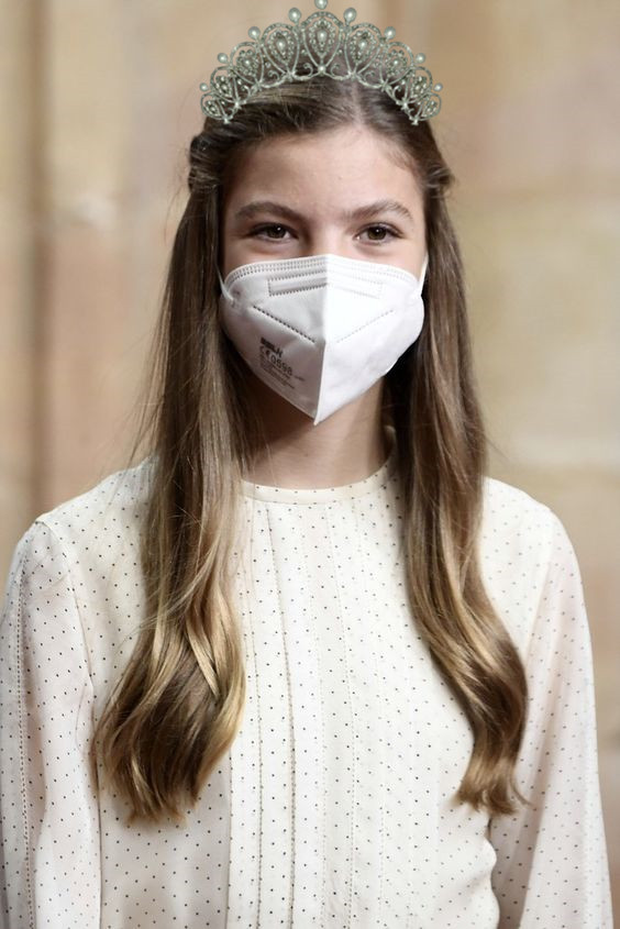 西班牙王室的8頂冠冕，萊昂諾爾和索菲亞戴上會如何呢，太漂亮了