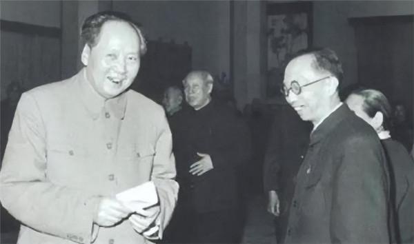 1962年，毛主席宴請清朝皇帝溥儀，問：大清“傳國玉璽”在何處