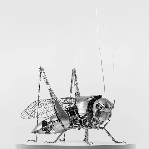 Denis Kulikov 和他的炫酷機甲風動物雕塑