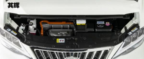 最貴的麵包車，雷克薩斯LM模型對比測評