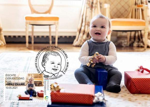 盧森堡小王子呆萌營業！蹣跚學步膽突突，自己拿勺“乾飯”太可愛