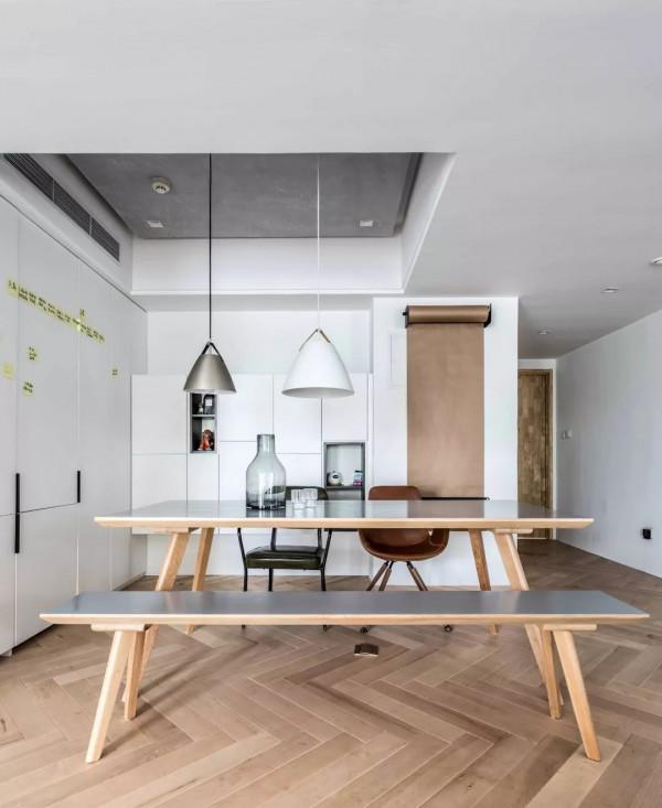 北漂小夫妻的新家火了，140㎡三室兩廳一一打通，入戶就有豪宅範