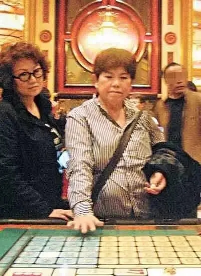 5位娛樂圈的“窮明星”，陳小春蔡少芬在榜，藍潔瑛靠撿垃圾度日