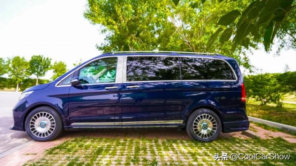 定製豪華內飾,標配9AT+空氣懸掛,這輛KEDE克蒂巴赫值得重視 定製豪華內飾,標配9AT+空氣懸掛,這輛KEDE克蒂巴赫值得重視