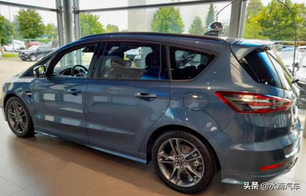 福特新款中型MPV海外實拍:7座佈局+混合動力,可惜與中國無緣 福特新款中型MPV海外實拍:7座佈局+混合動力,可惜與中國無緣