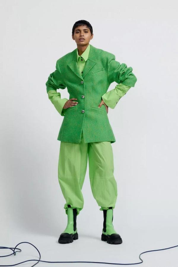 潮色BV綠，你也會這麼穿嗎？