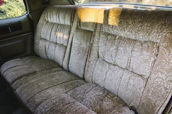 真正的名人座駕！曾屬於貓王的1975年凱迪拉克 Fleetwood Brougham