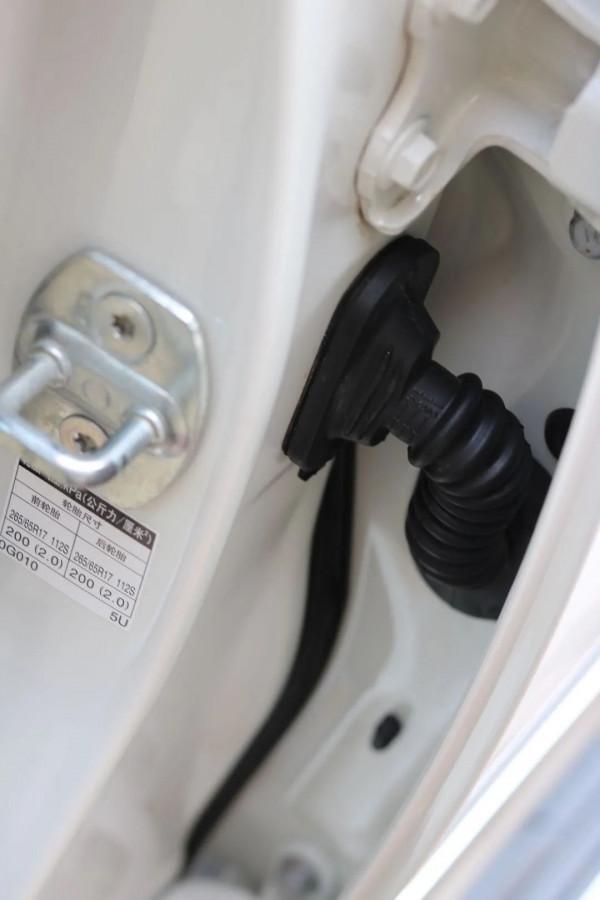 怪獸修車：整備一輛“效能崩潰”的豐田LC150，滿血復活變新車