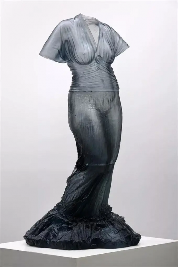 浪漫典雅的異想讓人為之心動，玻璃婚紗你有見過嗎？