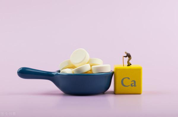 骨頭湯補鈣還不如喝一口牛奶？老年人想補鈣 先搞清楚這些問題